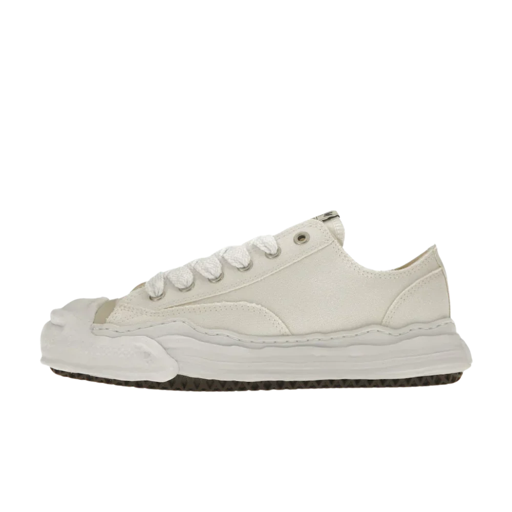 Low top Sneaker