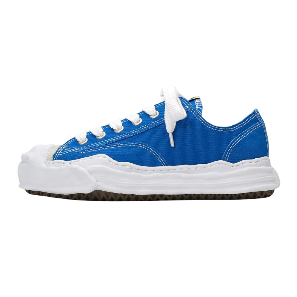 Low top Sneaker