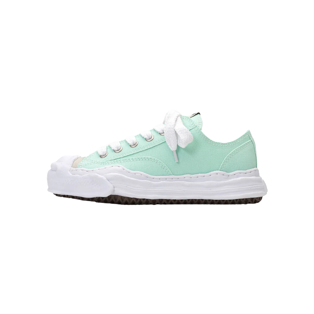 Low top Sneaker