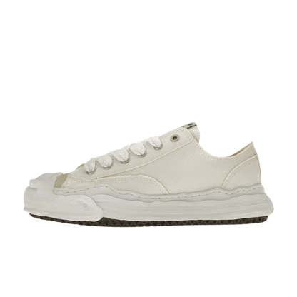 Low top Sneaker