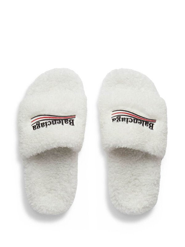 Luxus Slides mit Fell