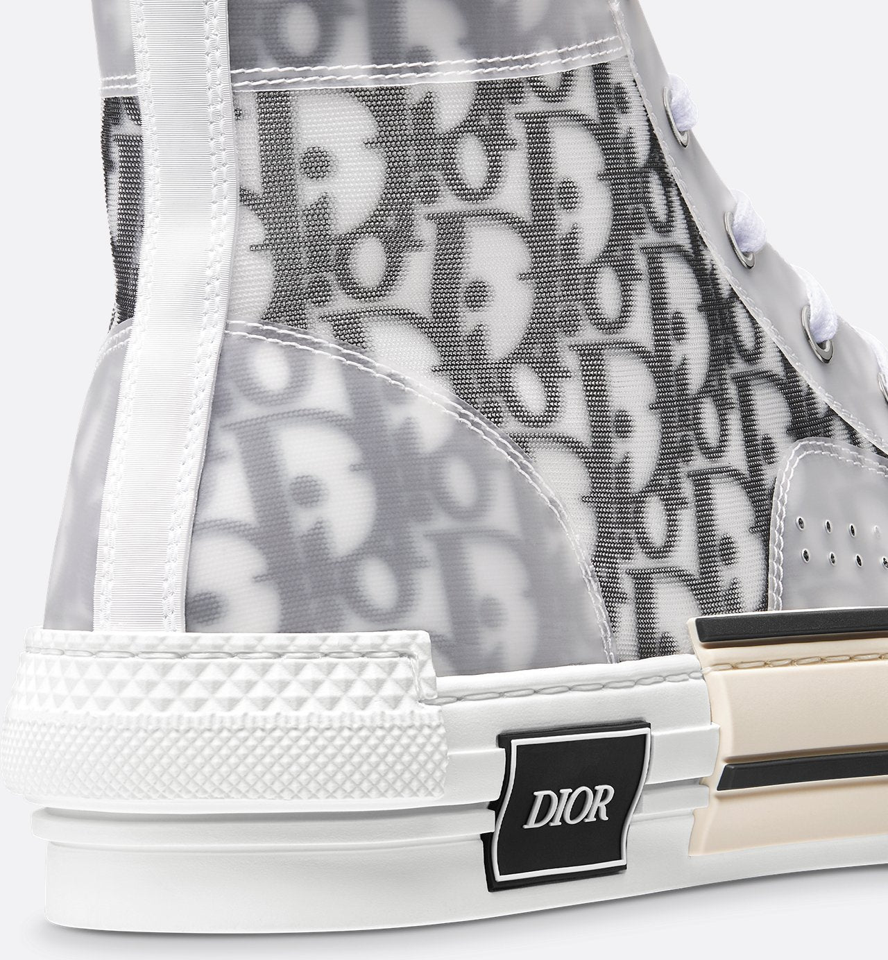 High Top Sneaker